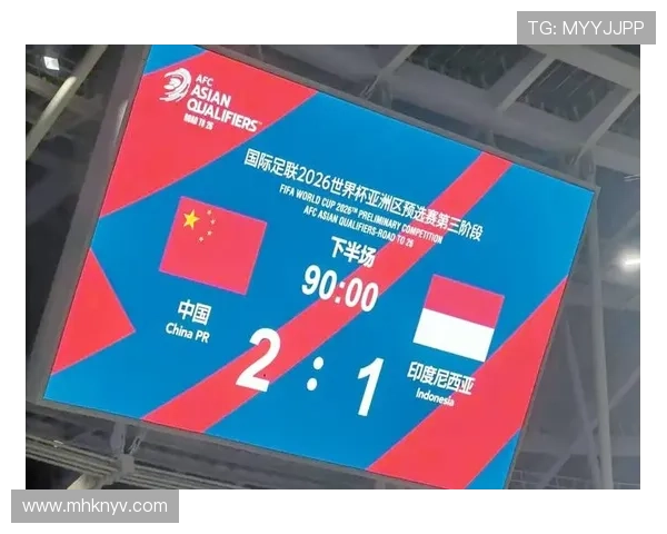 砥砺前行国足再启世界杯荣耀征程全民期待梦想绽放时刻五年拼搏铸辉煌 - 副本 (4)